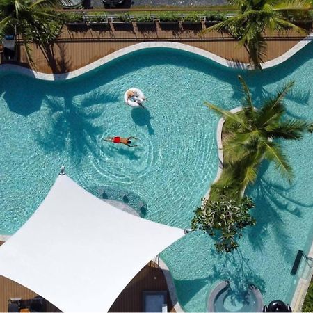Skyview Resort Phuket Patong Beach المظهر الخارجي الصورة Aerial view of the pool at the Hotel