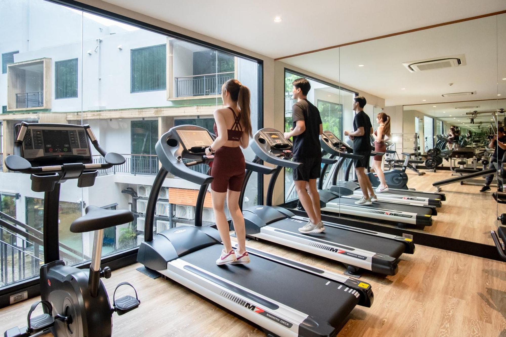 Skyview Resort Phuket Patong Beach المظهر الخارجي الصورة The gym at the University of Law, Birmingham