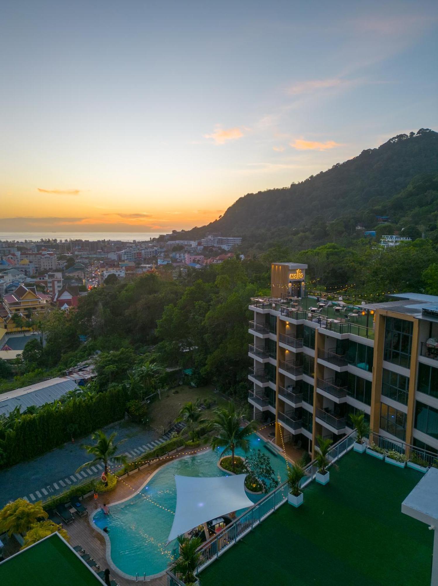 Skyview Resort Phuket Patong Beach المظهر الخارجي الصورة The View